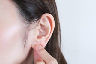 ピアス