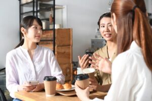 女性