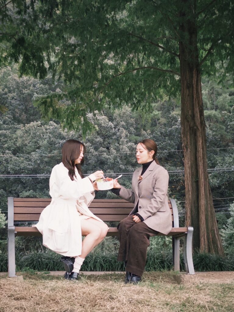 大沢あかねと森香澄